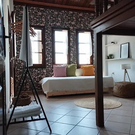 Дом отдыха Aspasia's *