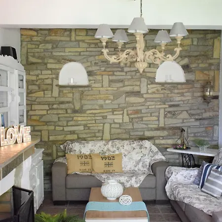 Aspasia's Принос